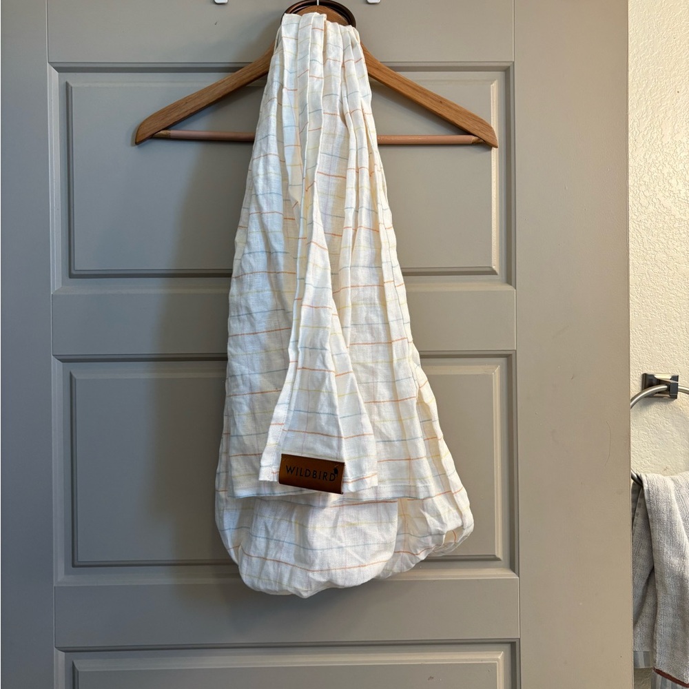 WildBird White and Tan Kids Sling
